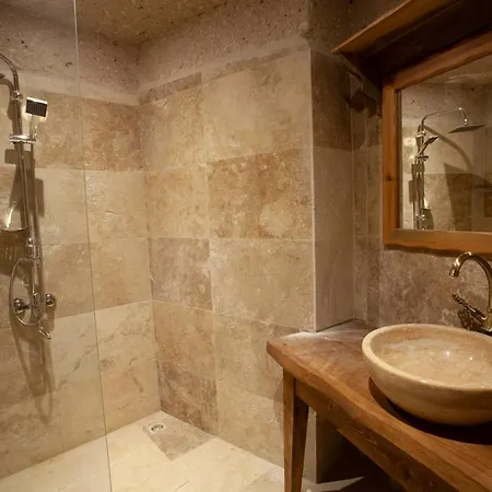 Narcissos Cave Homestay *