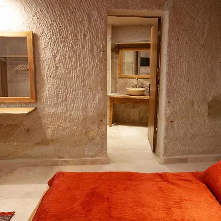 Narcissos Cave * Ürgüp