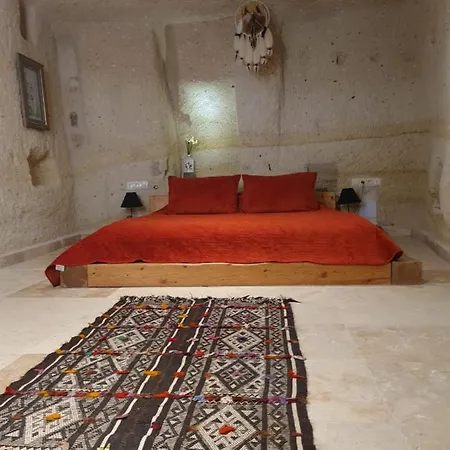 Narcissos Cave * Ürgüp