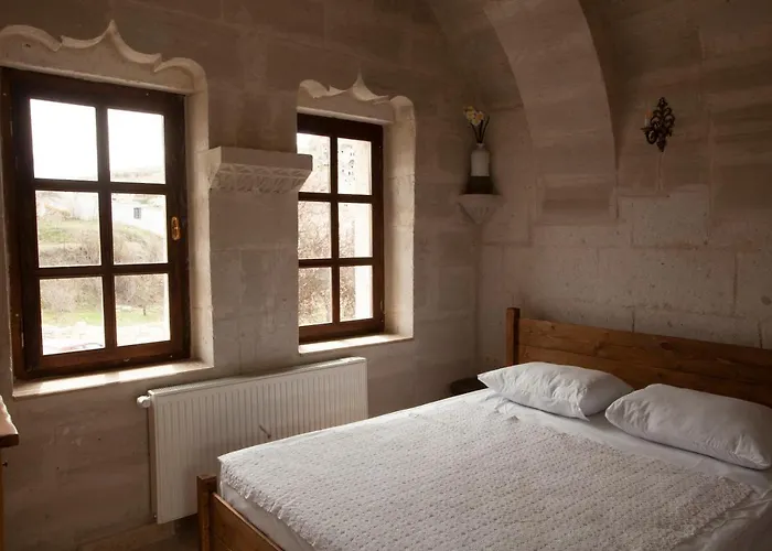 Narcissos Cave Ургуп