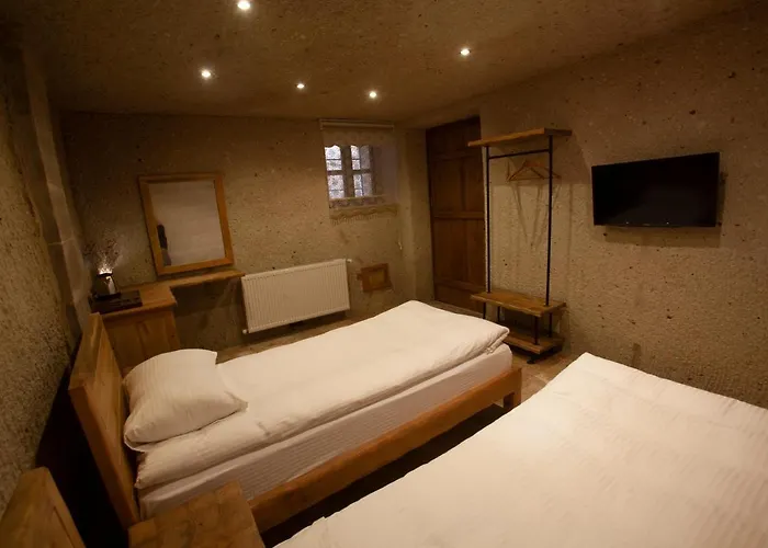 Narcissos Cave Проживание в семье