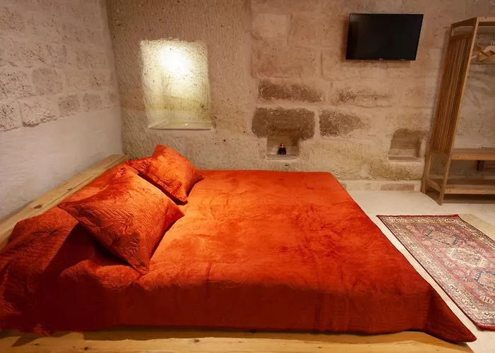 Narcissos Cave * Ürgüp