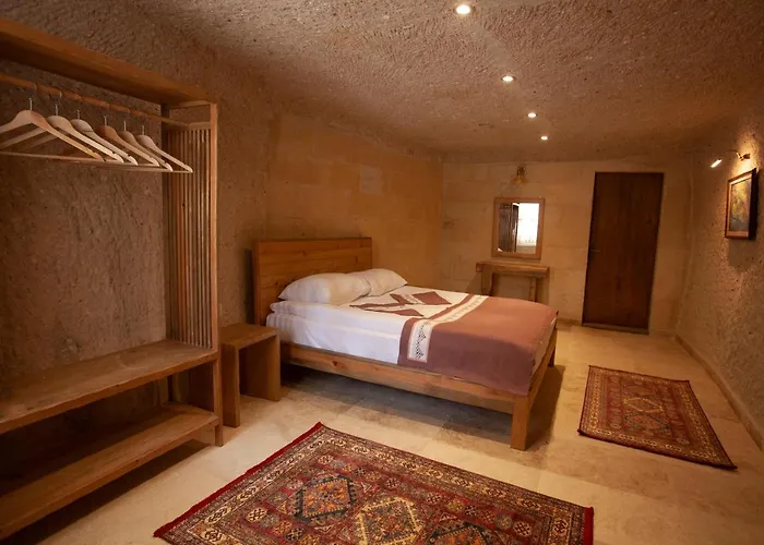 Narcissos Cave * Ürgüp